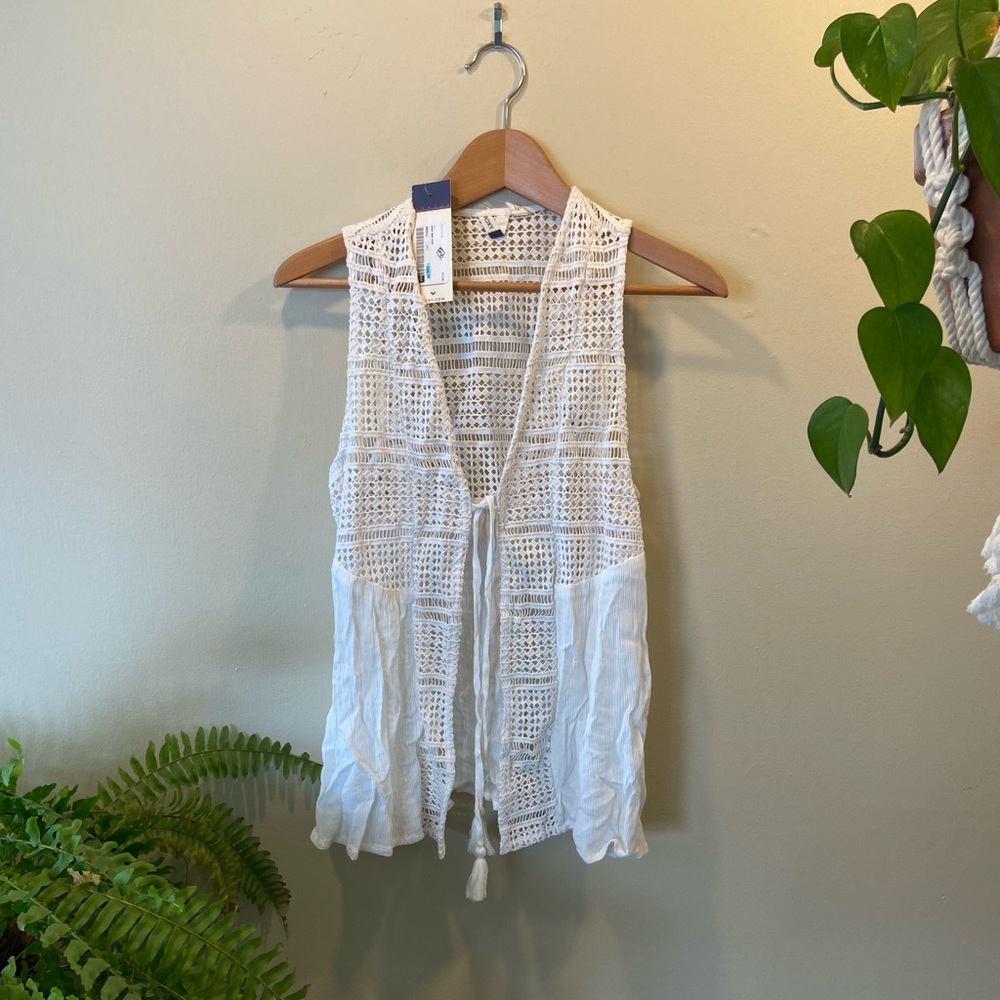 NEW* White Roxy tank top